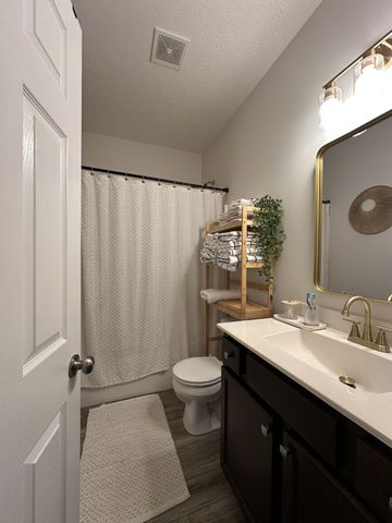 1028 Mount Vernon Rd, Bethpage, TN 37022