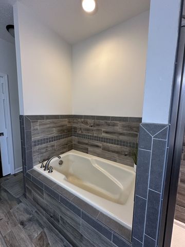 1028 Mount Vernon Rd, Bethpage, TN 37022