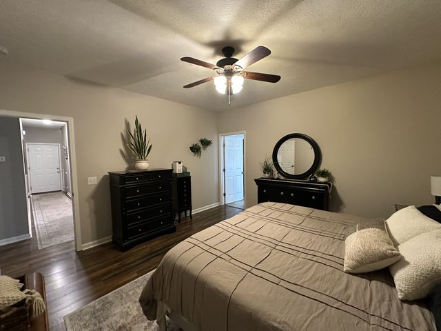 1028 Mount Vernon Rd, Bethpage, TN 37022