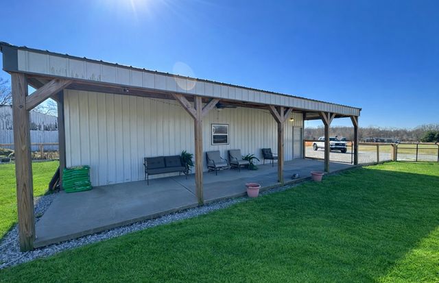 1028 Mount Vernon Rd, Bethpage, TN 37022