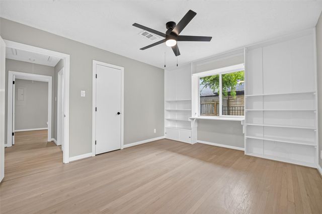 419 Fairbanks Street, Houston, TX 77009