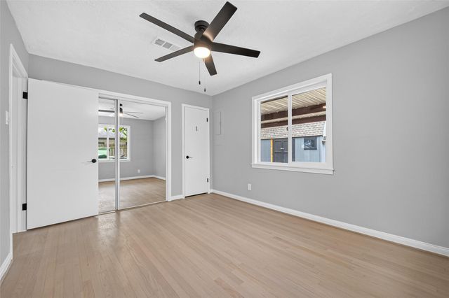 419 Fairbanks Street, Houston, TX 77009