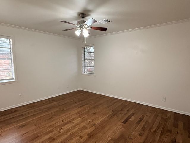 204 Meadow Lane, Brenham, TX 77833