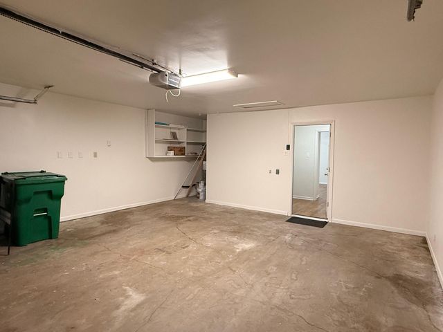 204 Meadow Lane, Brenham, TX 77833