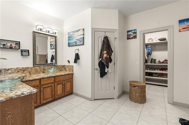 7303 N 22nd Lane, Mcallen, TX 78504