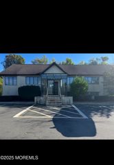 98 Craig Road, Manalapan, NJ 07726