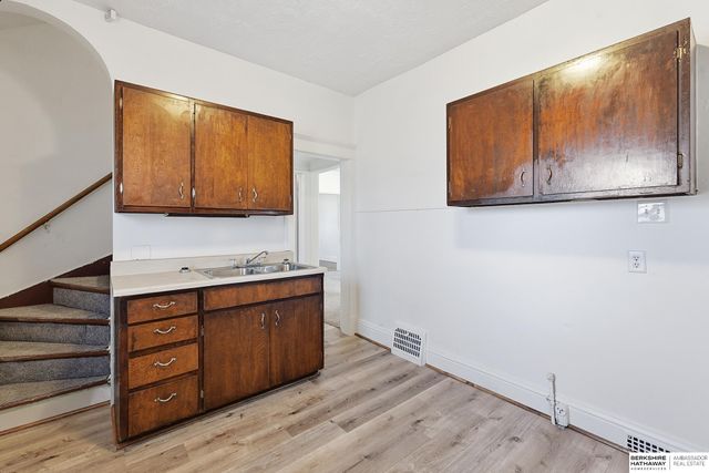 2933 Charles Street, Omaha, NE 68131