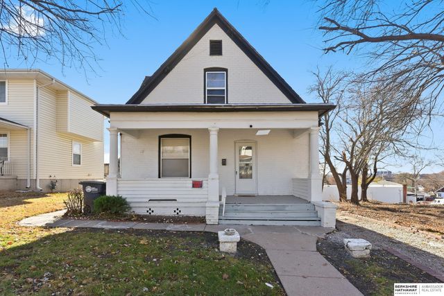 2933 Charles Street, Omaha, NE 68131