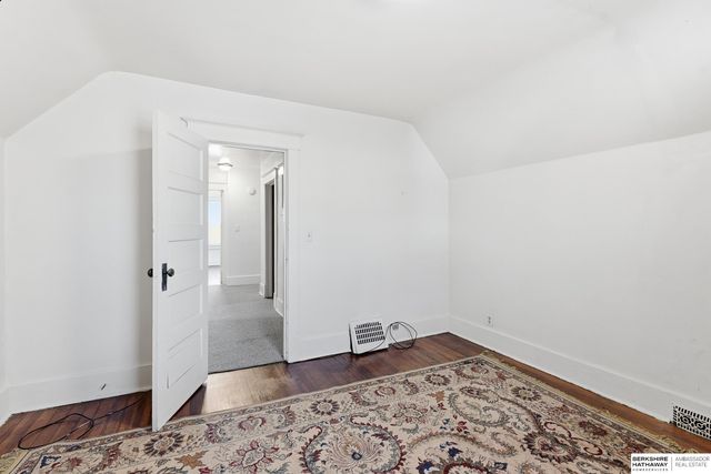 2933 Charles Street, Omaha, NE 68131