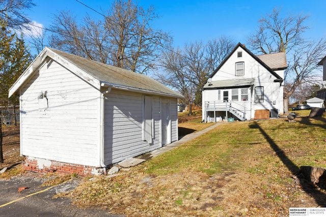 2933 Charles Street, Omaha, NE 68131