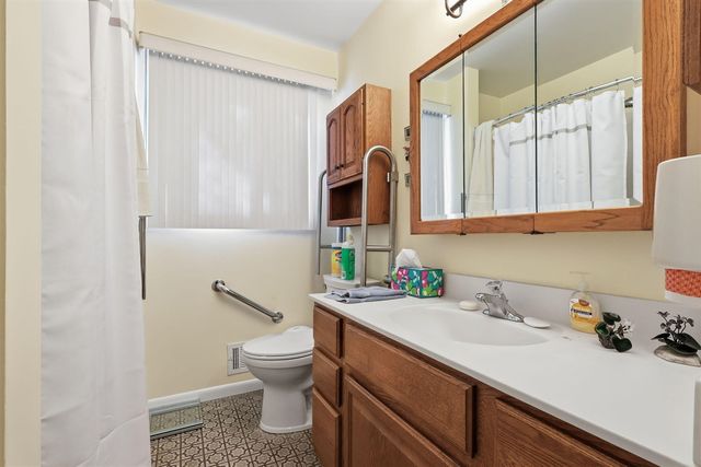 50673 Jim Drive, Chesterfield, MI 48047