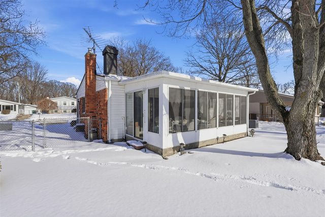 50673 Jim Drive, Chesterfield, MI 48047