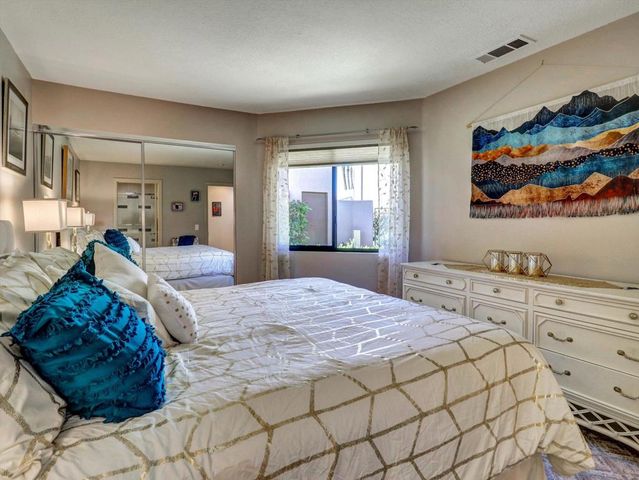 76752 Chrysanthemum Way, Palm Desert, CA 92211