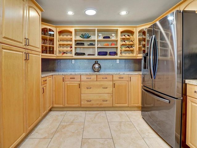 76752 Chrysanthemum Way, Palm Desert, CA 92211