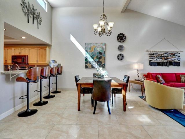 76752 Chrysanthemum Way, Palm Desert, CA 92211