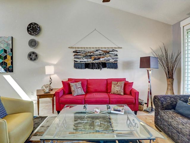 76752 Chrysanthemum Way, Palm Desert, CA 92211