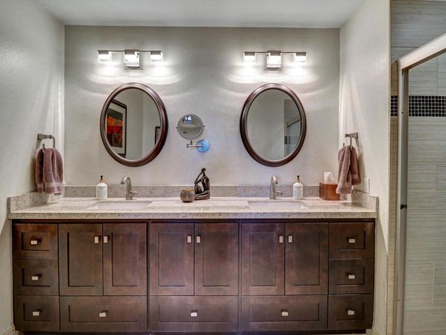 76752 Chrysanthemum Way, Palm Desert, CA 92211