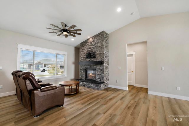 1367 Shelbi, Twin Falls, ID 83301