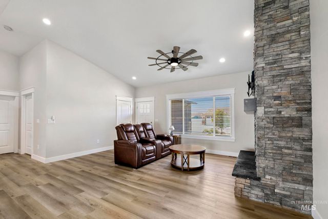 1367 Shelbi, Twin Falls, ID 83301