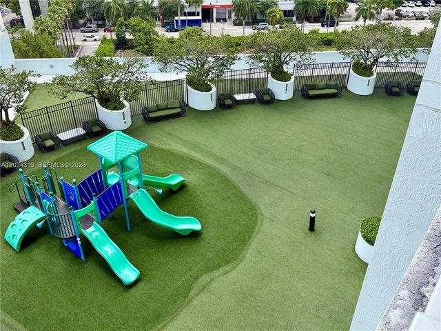 90 SW 3rd St 1409, Miami, FL 33130