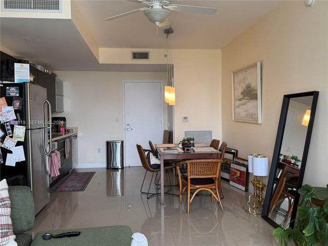 90 SW 3rd St 1409, Miami, FL 33130