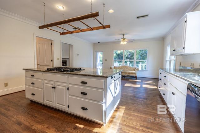 22450 Main Street, Fairhope, AL 36532