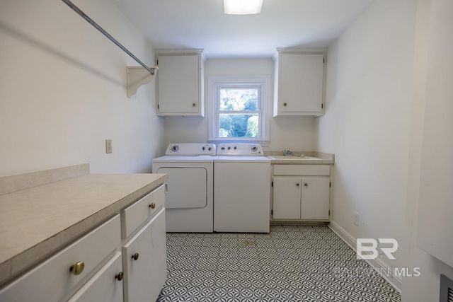 22450 Main Street, Fairhope, AL 36532