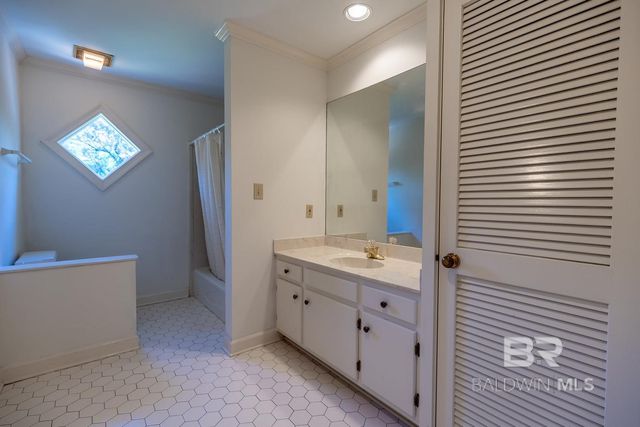 22450 Main Street, Fairhope, AL 36532