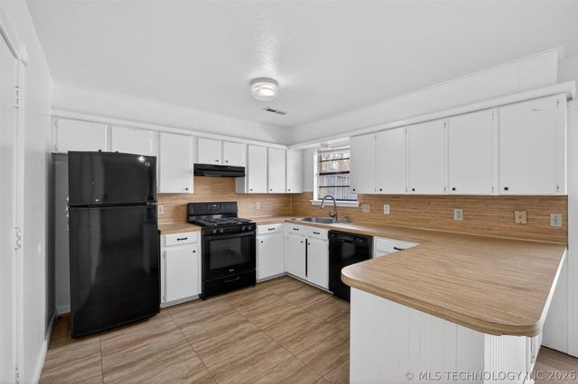 316 E Vicksburg Street, Broken Arrow, OK 74011