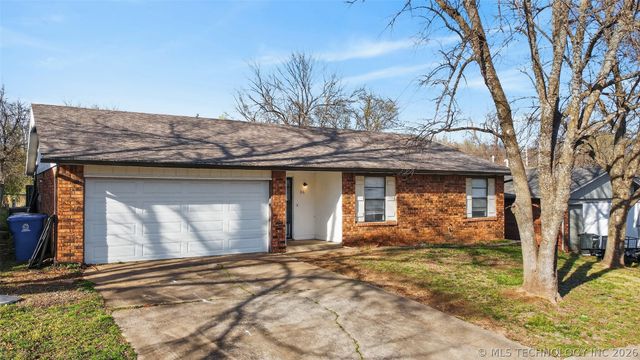 316 E Vicksburg Street, Broken Arrow, OK 74011