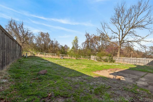 316 E Vicksburg Street, Broken Arrow, OK 74011