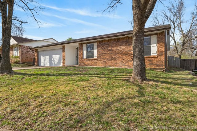 316 E Vicksburg Street, Broken Arrow, OK 74011