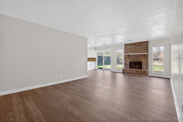 316 E Vicksburg Street, Broken Arrow, OK 74011