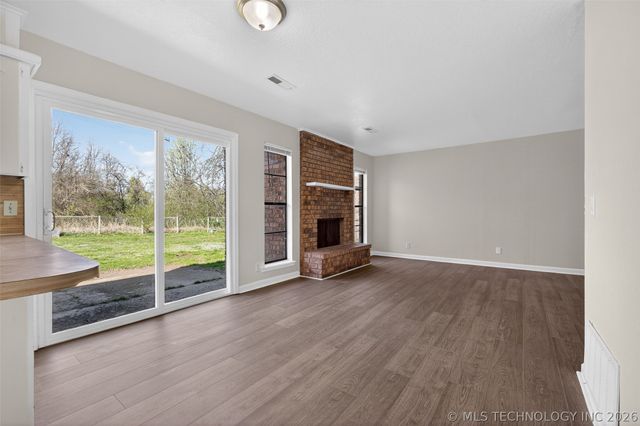 316 E Vicksburg Street, Broken Arrow, OK 74011