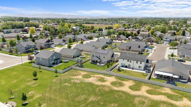 3786 S Coalmont Ave, Nampa, ID 83686