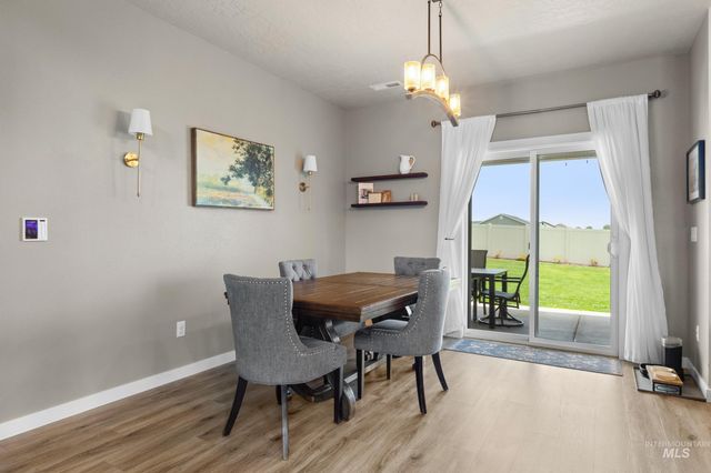 3786 S Coalmont Ave, Nampa, ID 83686