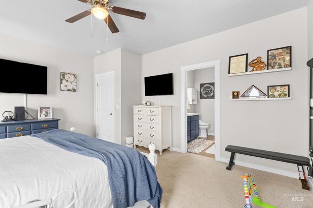 3786 S Coalmont Ave, Nampa, ID 83686