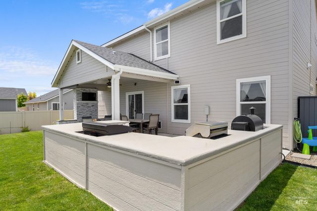 3786 S Coalmont Ave, Nampa, ID 83686