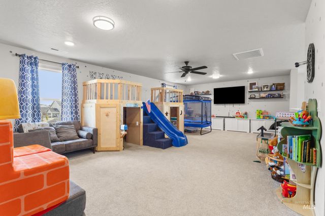 3786 S Coalmont Ave, Nampa, ID 83686
