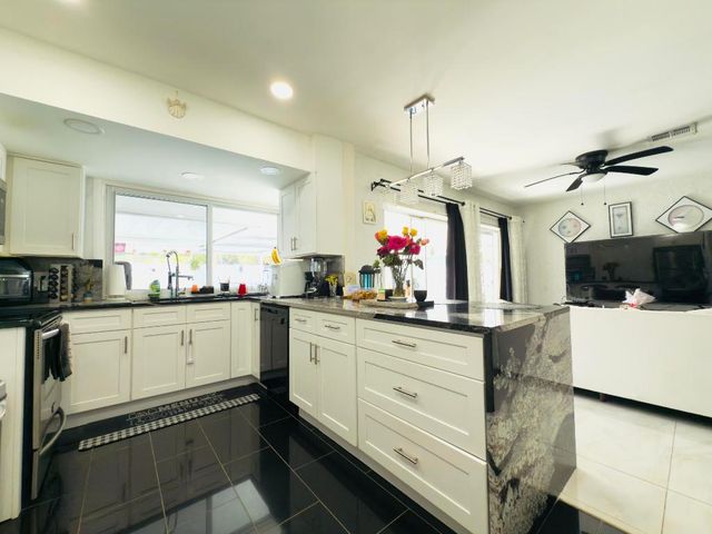 230 NE 25th Street, Pompano Beach, FL 33064