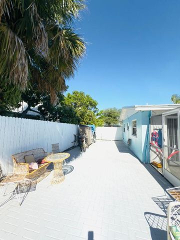 230 NE 25th Street, Pompano Beach, FL 33064