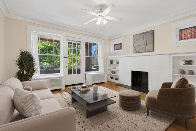 323 Wisconsin Avenue 1, Oak Park, IL 60302