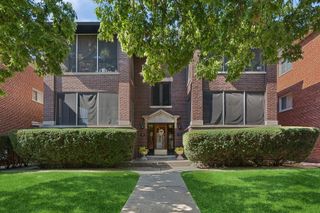323 Wisconsin Avenue 1, Oak Park, IL 60302