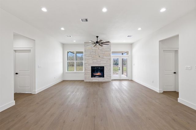 19822 Megan Street, Bedias, TX 77831