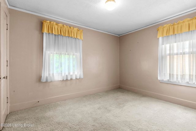 2346 Carolina Ave, Louisville, KY 40205