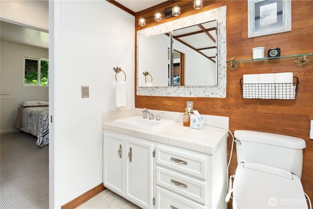 18104 76th Avenue W, Edmonds, WA 98026