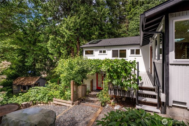 18104 76th Avenue W, Edmonds, WA 98026