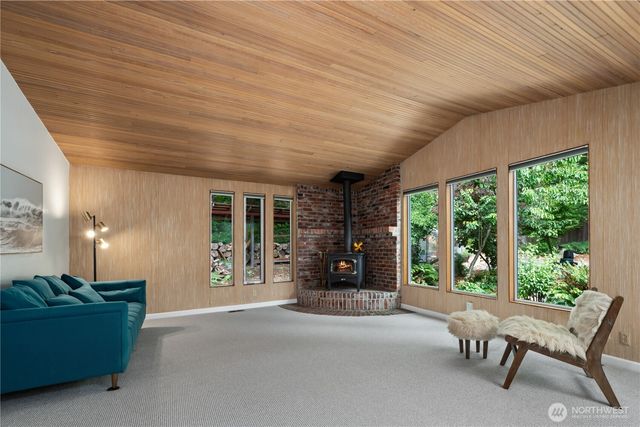 18104 76th Avenue W, Edmonds, WA 98026