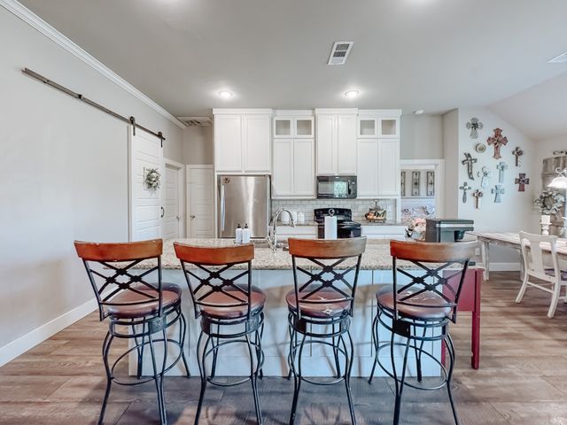912 Winged Foot, Corsicana, TX 75110