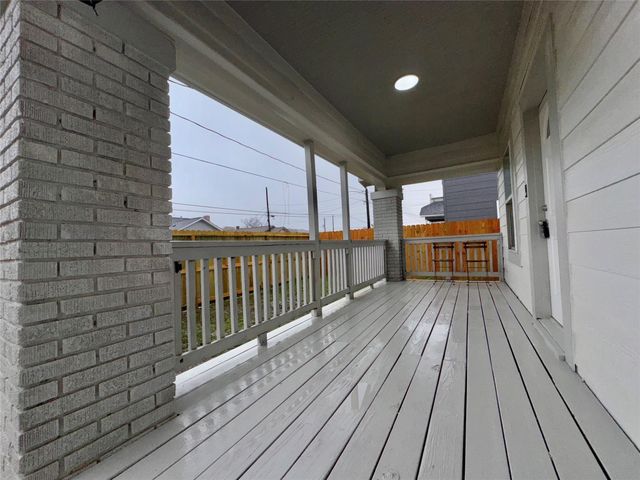 27 Norwood Street, Houston, TX 77011